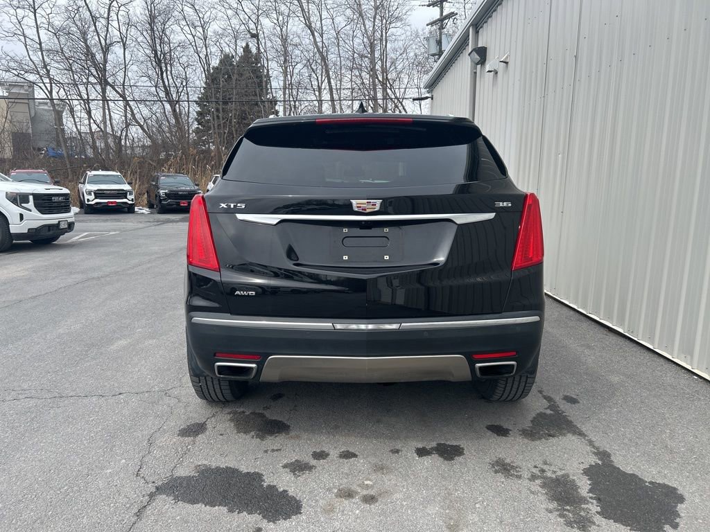 Certified 2017 Cadillac XT5 Platinum w/ Driver Assist Package image 8