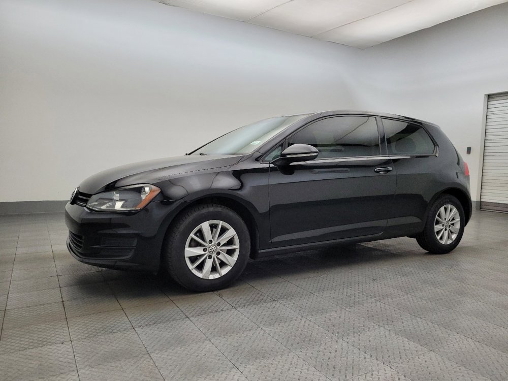 Used 2015 Volkswagen Golf S image 2