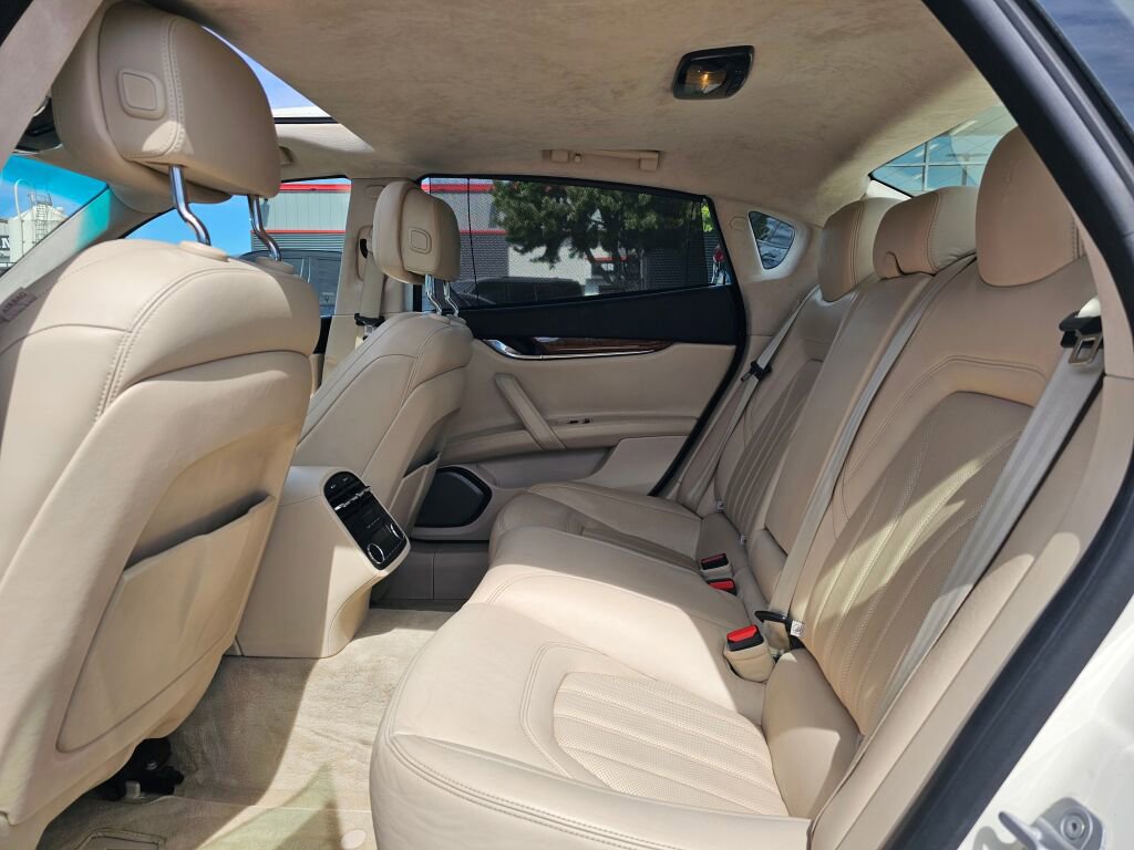 Used 2014 Maserati Quattroporte S Q4 AWD/4WD image 17