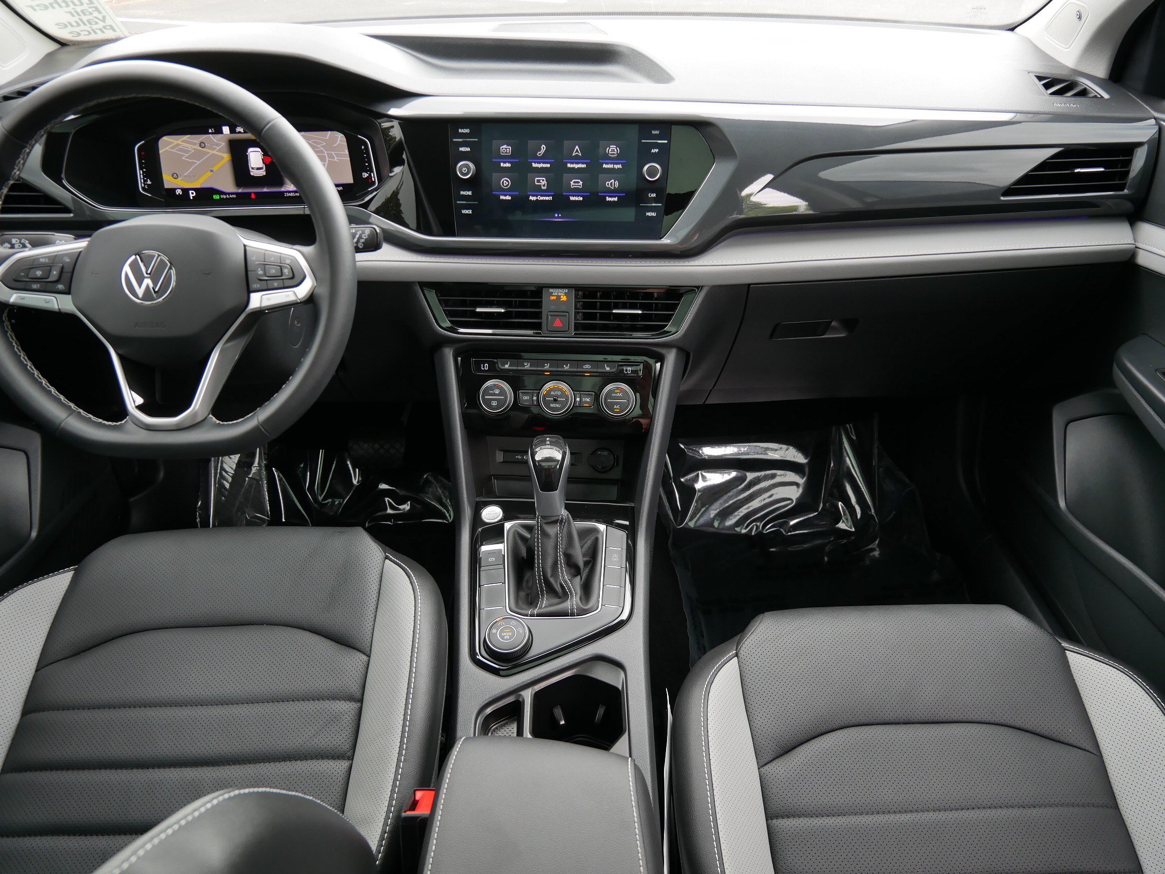 Used 2023 Volkswagen Taos SEL AWD/4WD image 10