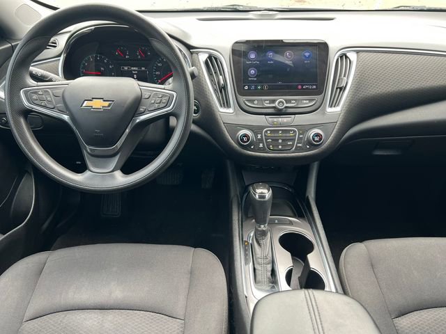 Used 2020 Chevrolet Malibu LT FWD video 3