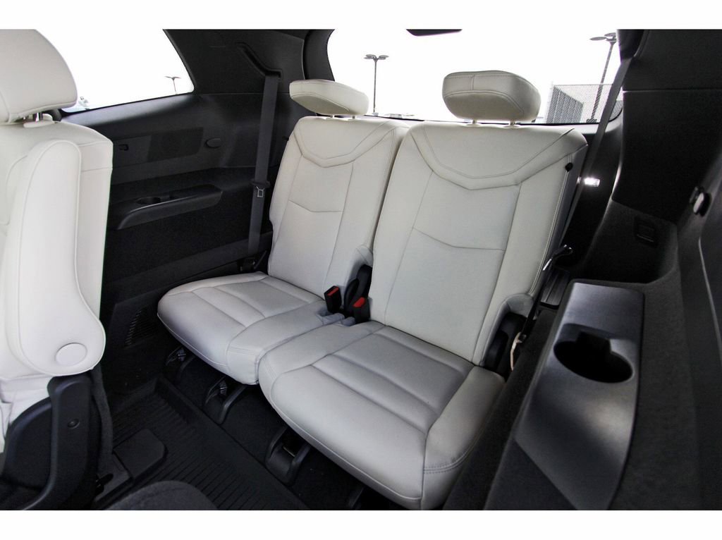 New 2025 Cadillac XT6 Sport w/ Technology Package image 13