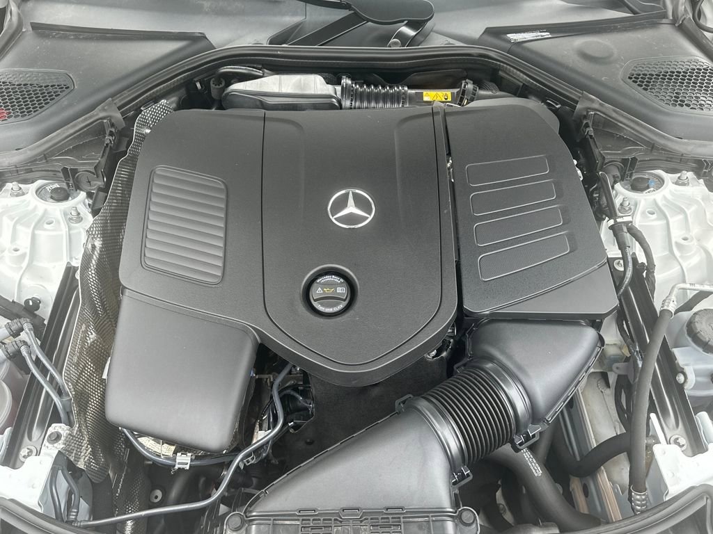 Used 2024 Mercedes-Benz E 350 4MATIC Sedan image 17