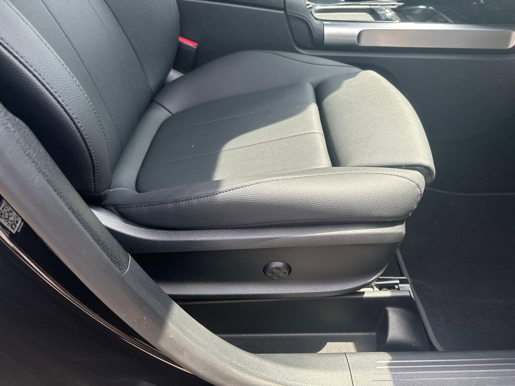 Used 2024 Mercedes-Benz GLB 250 GLB 250 image 11