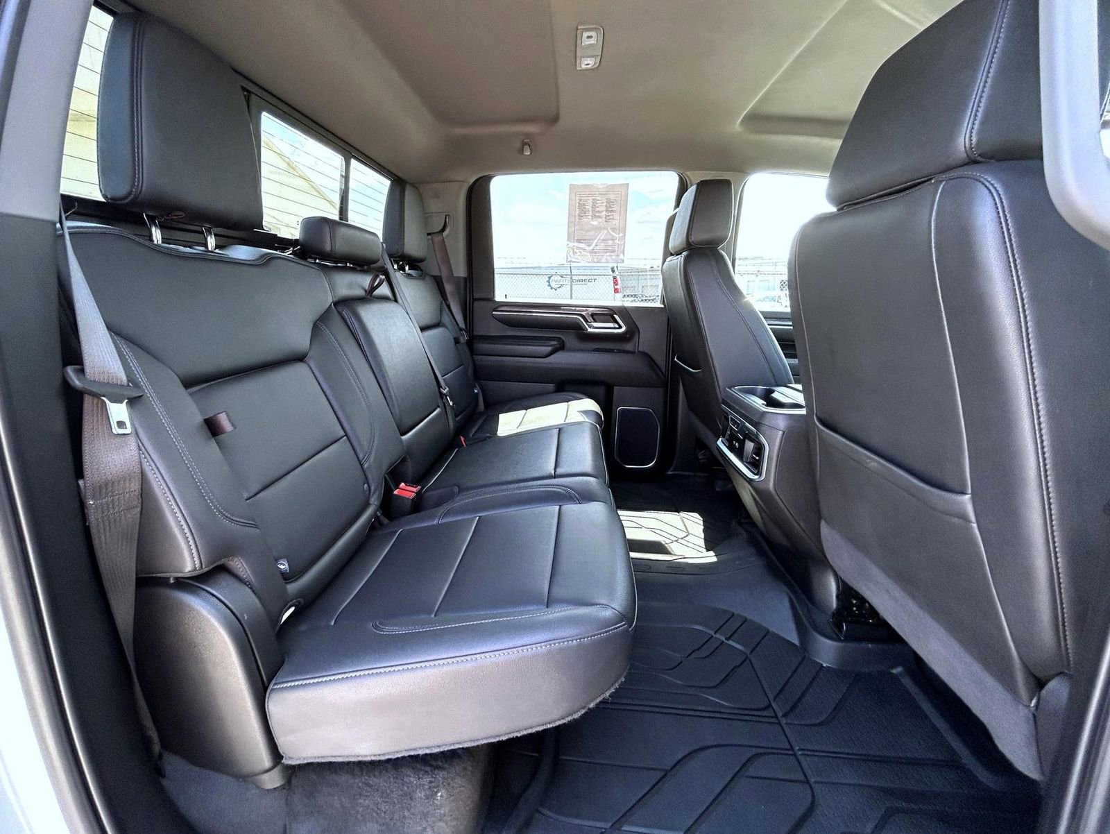 Used 2024 Chevrolet Silverado 3500 LTZ w/ LTZ Plus Package AWD/4WD image 19