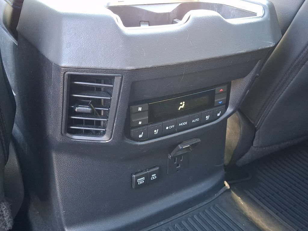 Certified 2023 Toyota Sequoia Platinum AWD/4WD image 11