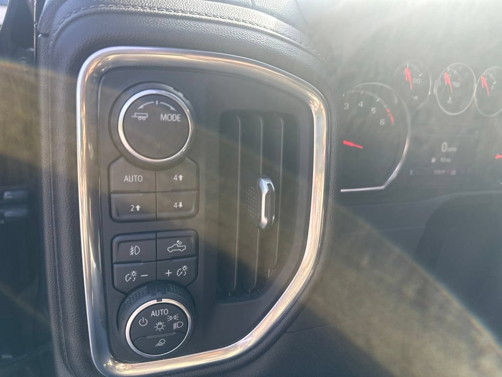 Used 2020 Chevrolet Silverado 1500 LT Trail Boss AWD/4WD image 17