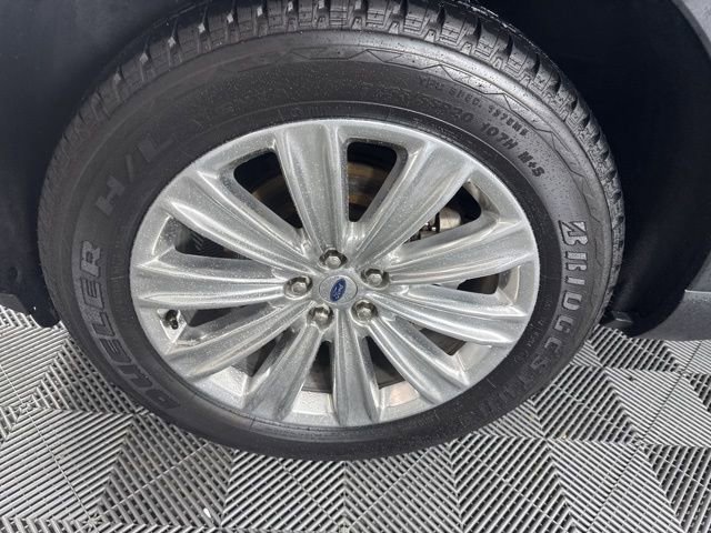 Used 2022 Ford Explorer Limited w/ Equipment Group 301A AWD/4WD image 9