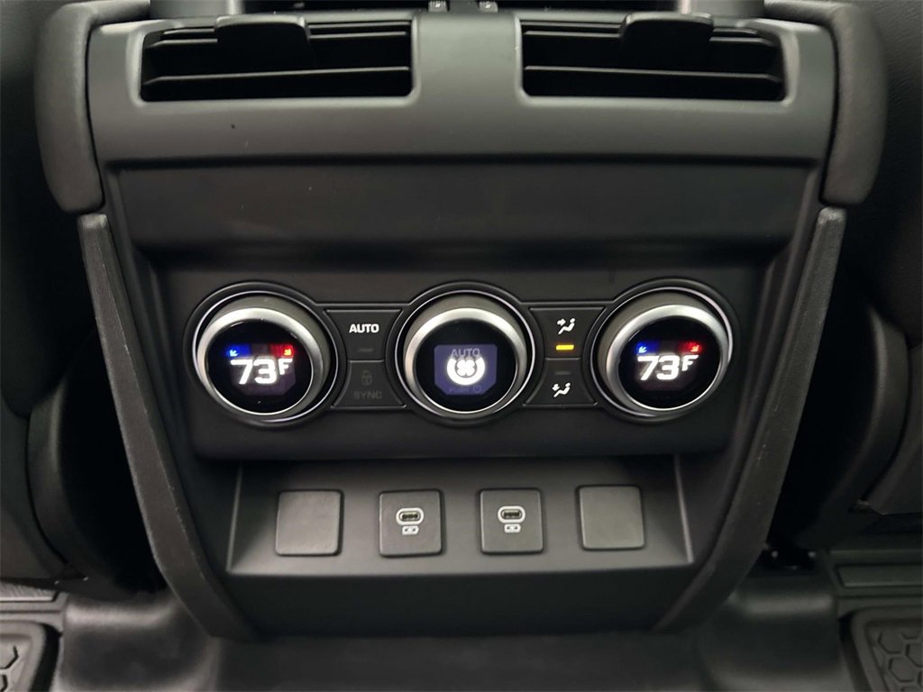 Used 2023 Land Rover Defender 110 S image 14