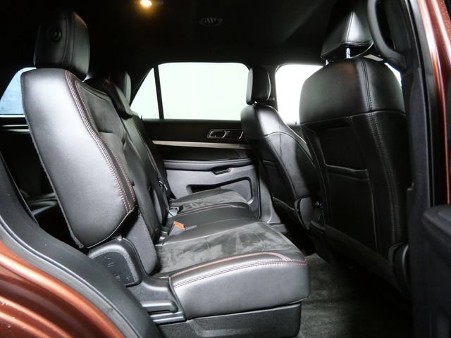 Certified 2018 Ford Explorer XLT w/ Equipment Group 202A AWD/4WD image 11