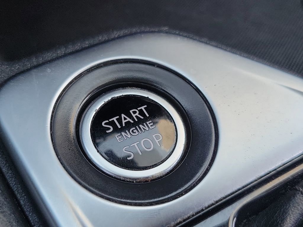 Used 2020 Nissan Sentra SV image 26