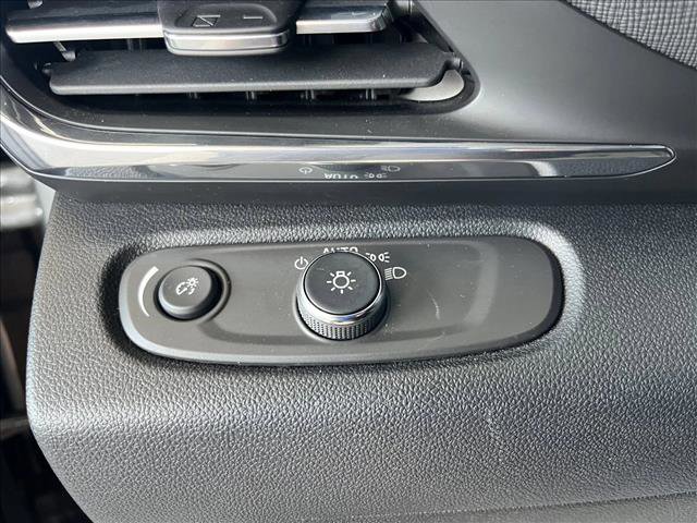 Used 2025 Buick Envista Preferred FWD image 19