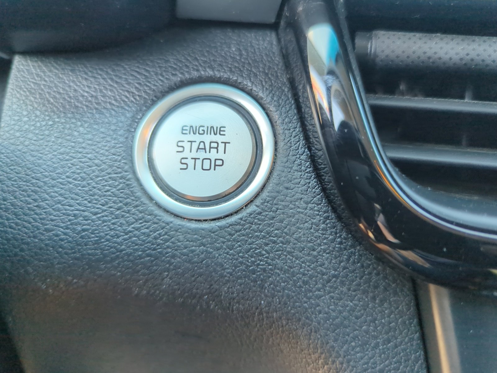 Used 2019 Kia Optima S image 28