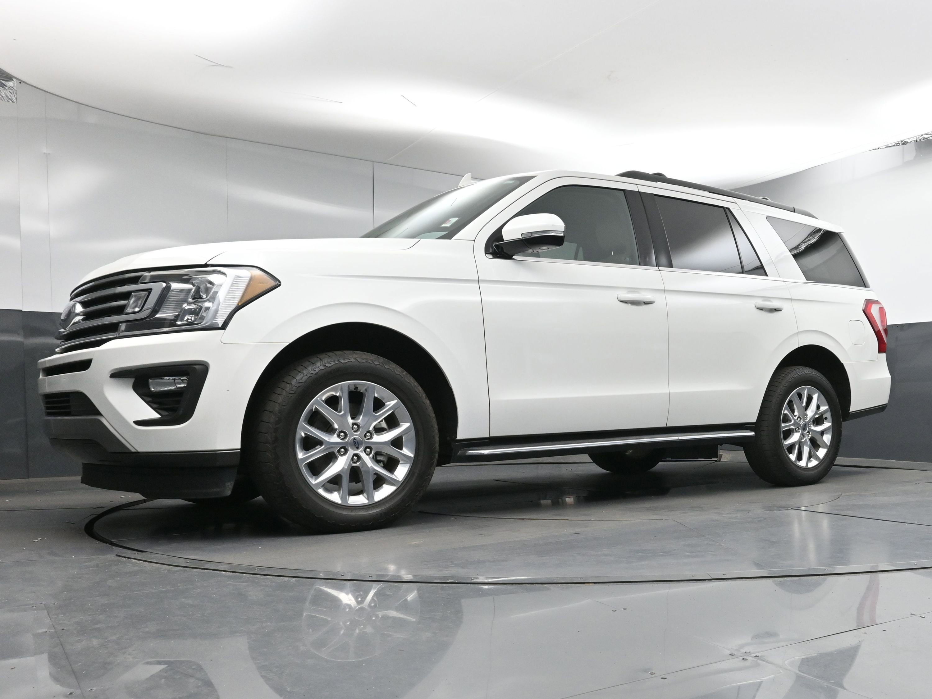 Used 2020 Ford Expedition XLT w/ Equipment Group 202A image 23