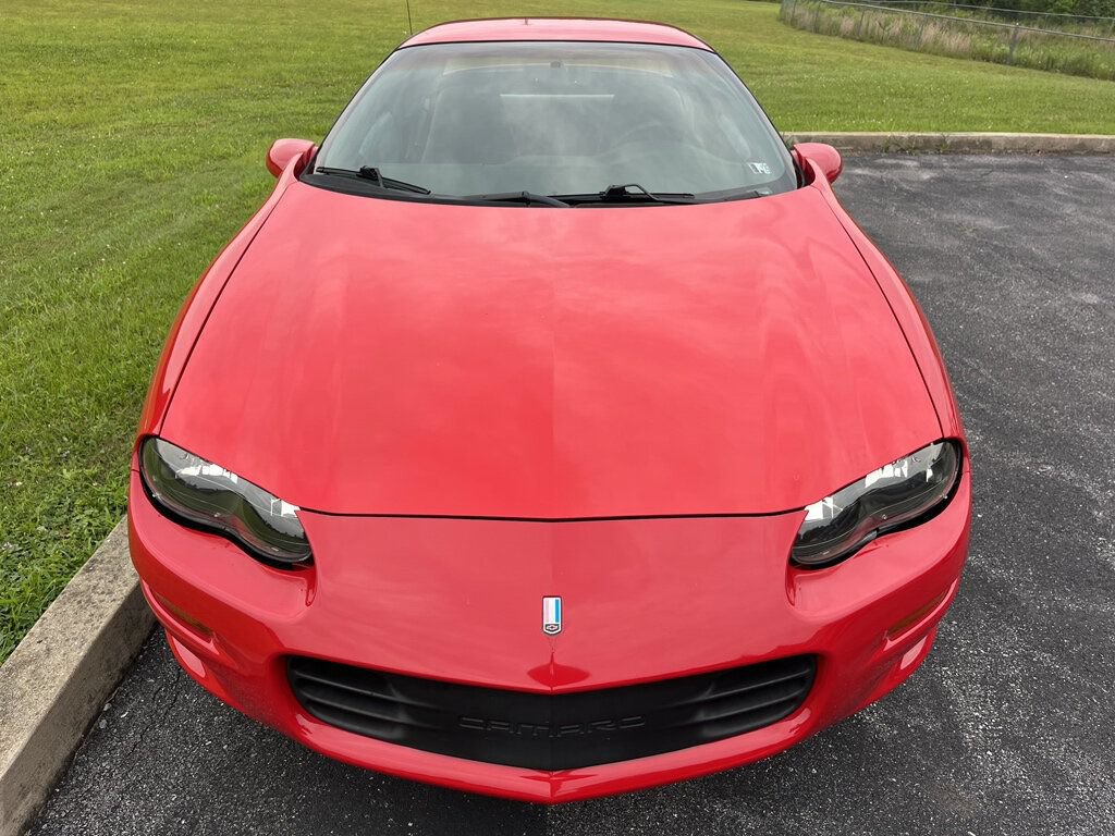 Used 2000 Chevrolet Camaro LT RWD image 2