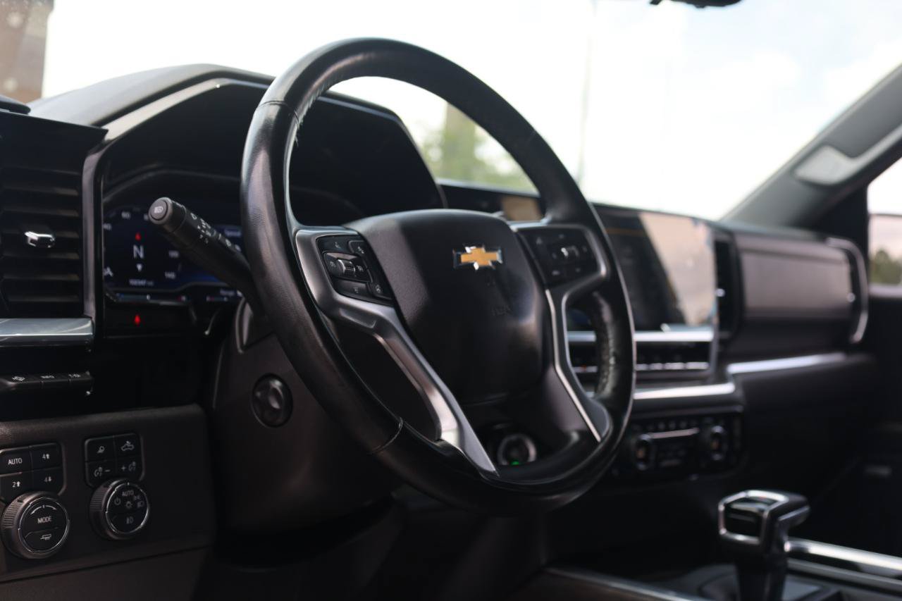Used 2024 Chevrolet Silverado 1500 LTZ w/ LTZ Premium Package AWD/4WD image 44