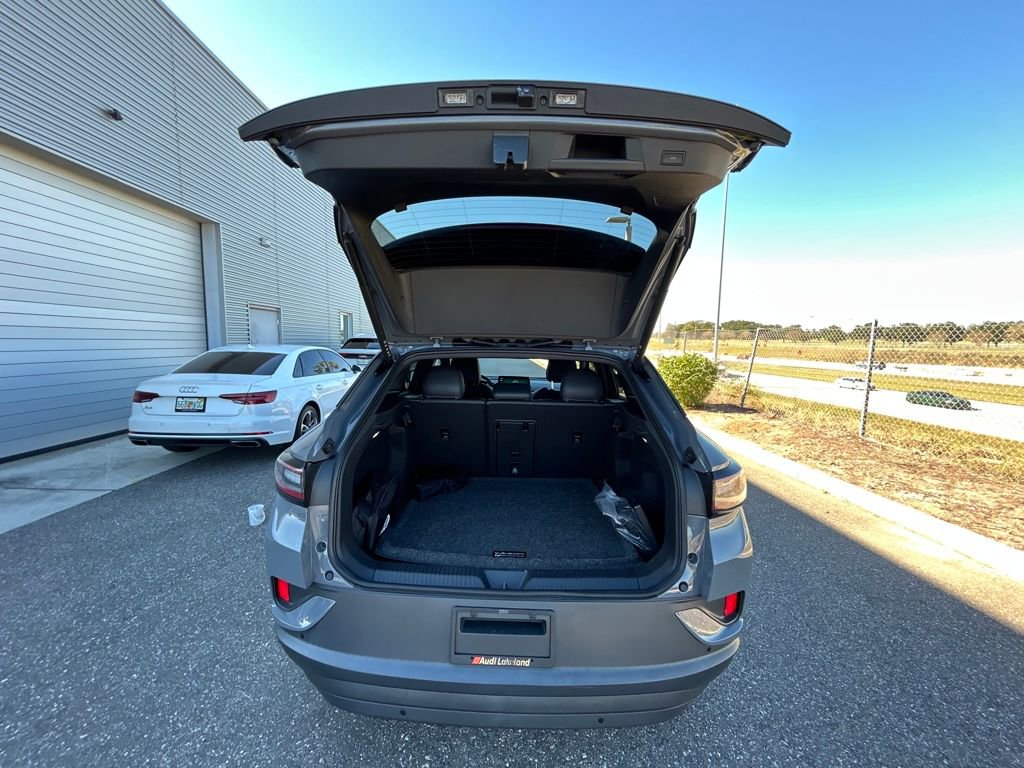 Used 2023 Volkswagen ID.4 S image 46