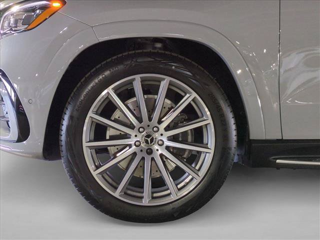 New 2026 Mercedes-Benz GLS 580 4MATIC image 10