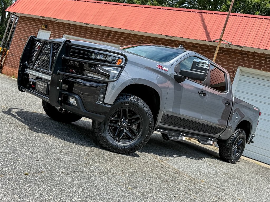 Used 2021 Chevrolet Silverado 1500 LT Trail Boss w/ Bed Protection Package AWD/4WD image 4