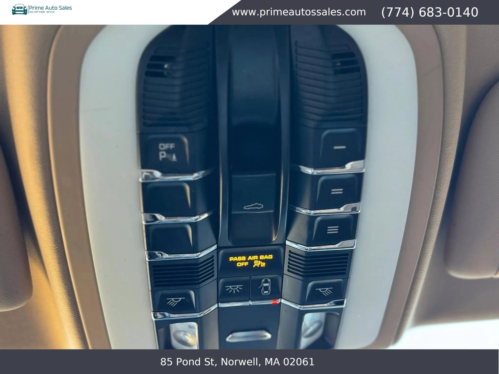 Used 2013 Porsche Panamera 4 Platinum Edition AWD/4WD image 23
