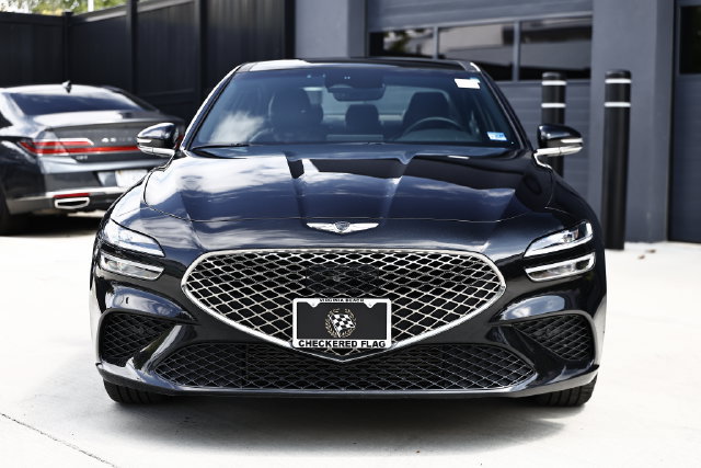 Used 2022 Genesis G70 2.0T w/ Prestige Package AWD/4WD image 13