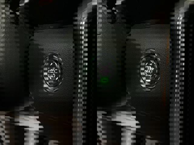 Certified 2025 GMC Acadia Elevation image 17