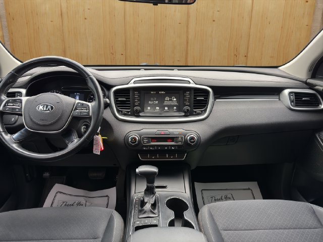 Used 2019 Kia Sorento AWD V6 image 14