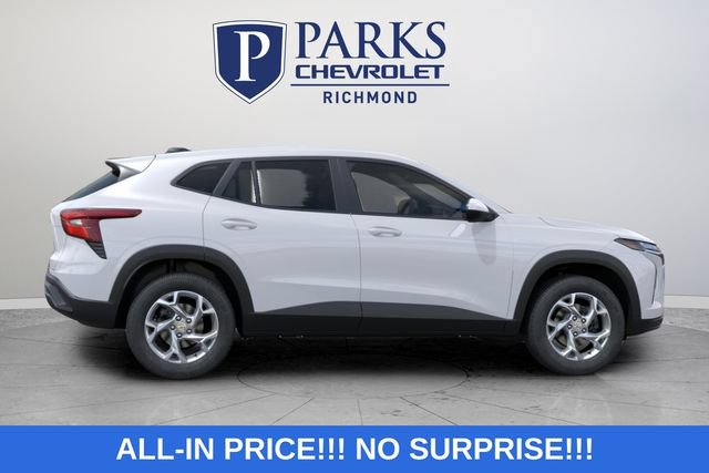 New 2026 Chevrolet Trax LS w/ LS Convenience Package FWD image 8