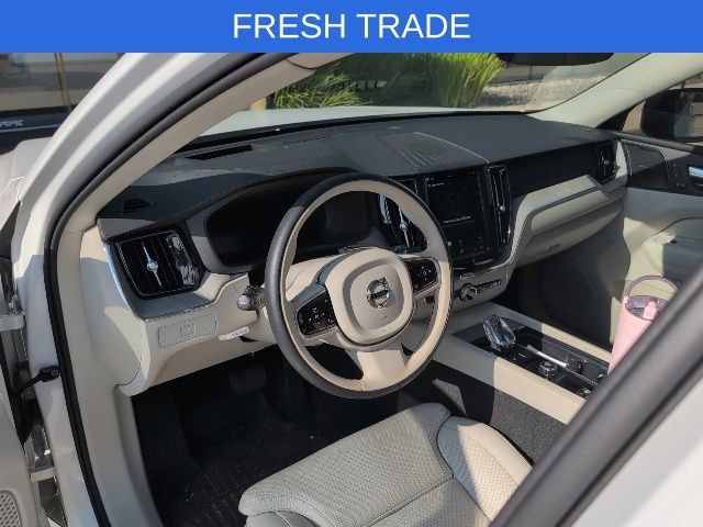 Used 2025 Volvo XC60 B5 Ultra w/ Protection Package Premier AWD/4WD image 3
