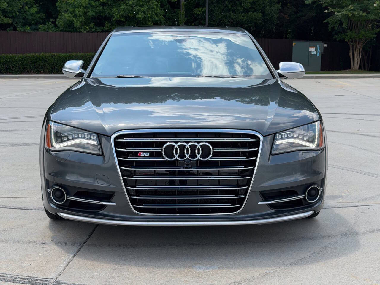 Used 2014 Audi S8 AWD/4WD image 2