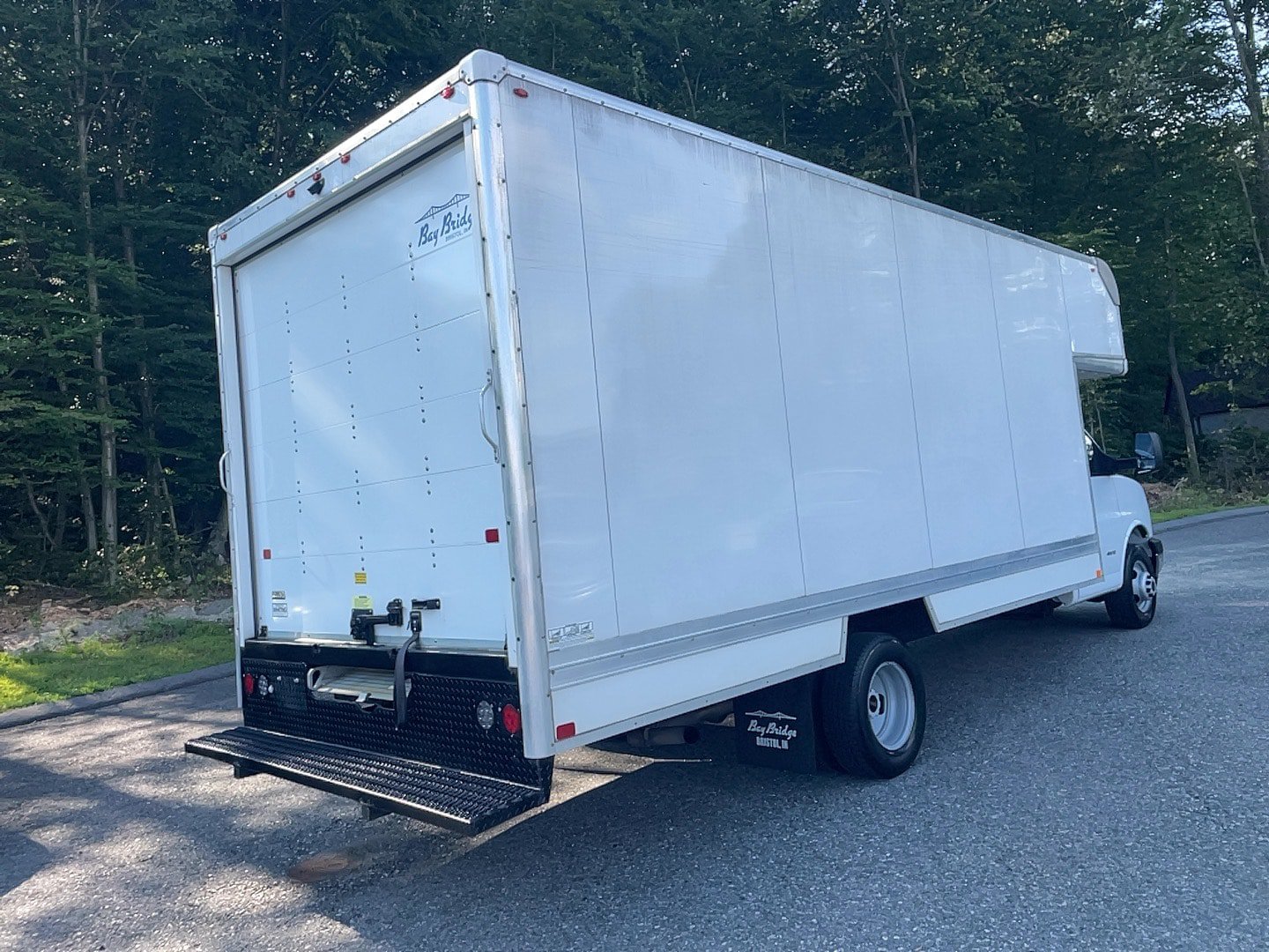 Used 2023 GMC Savana 4500 w/ Power Convenience Package RWD image 6