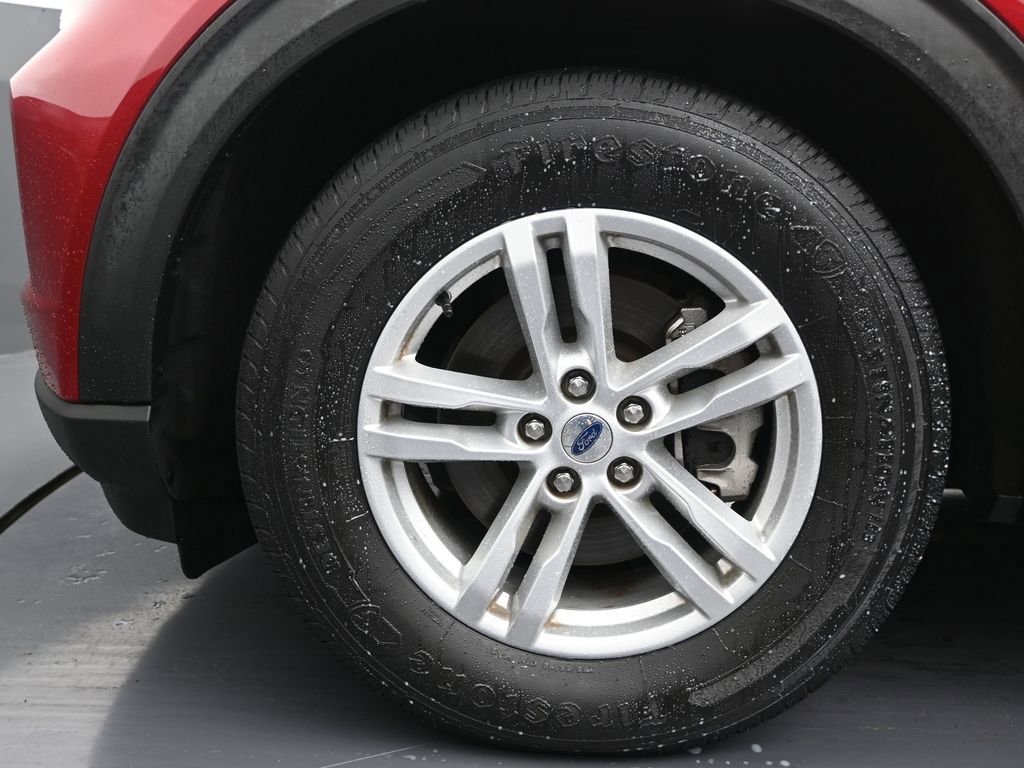 Used 2021 Ford Explorer XLT image 11