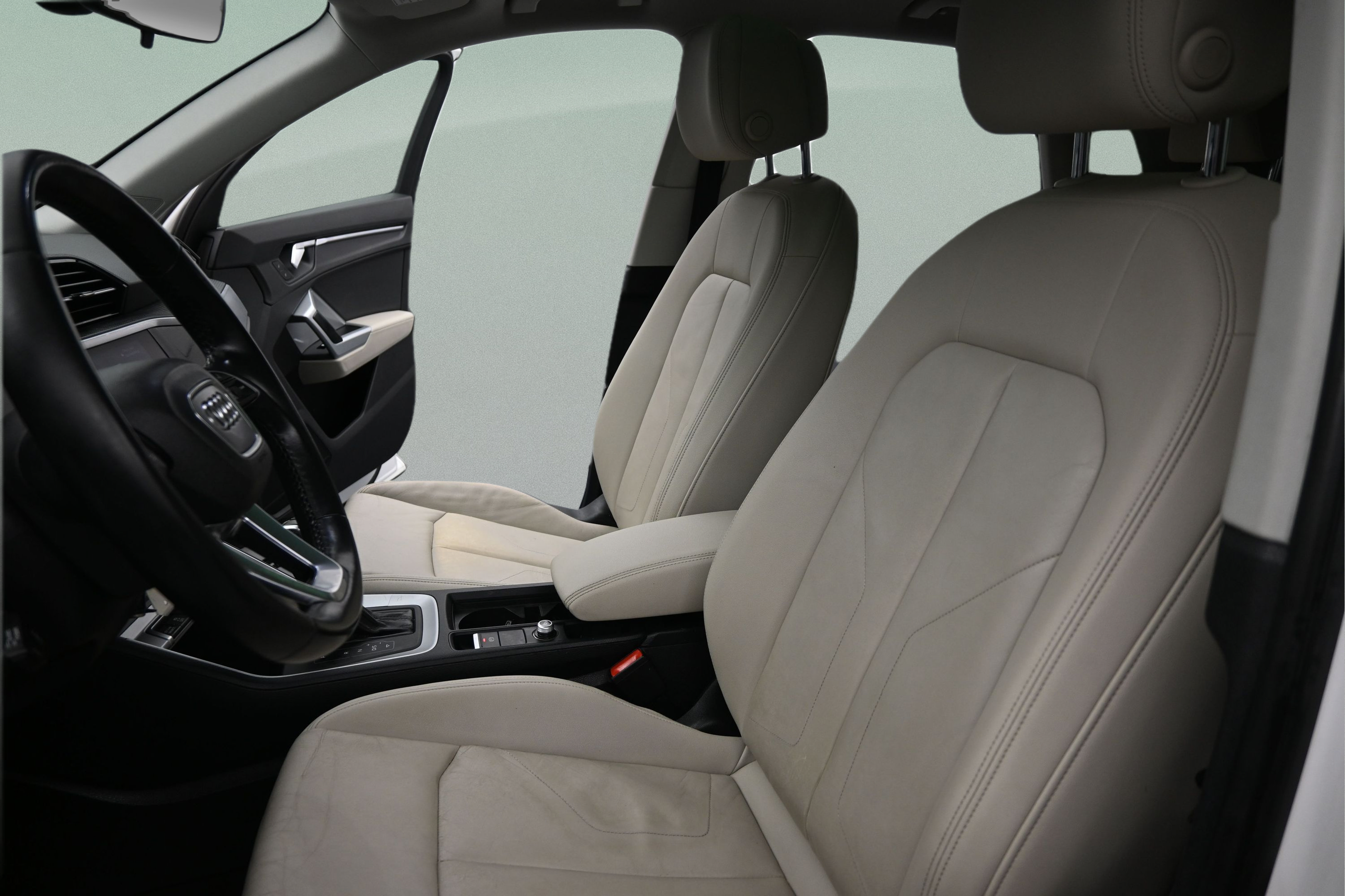 Used 2020 Audi Q3 2.0T Premium AWD/4WD image 23