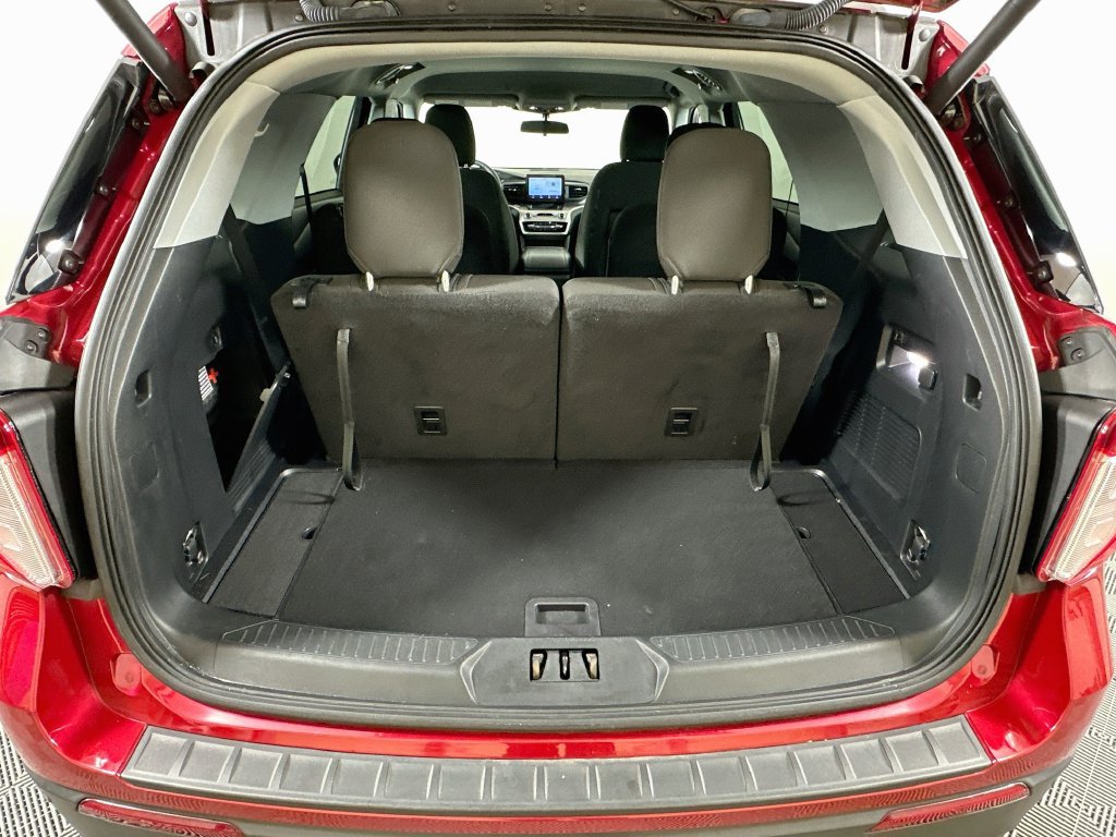 Used 2022 Ford Explorer XLT RWD image 24
