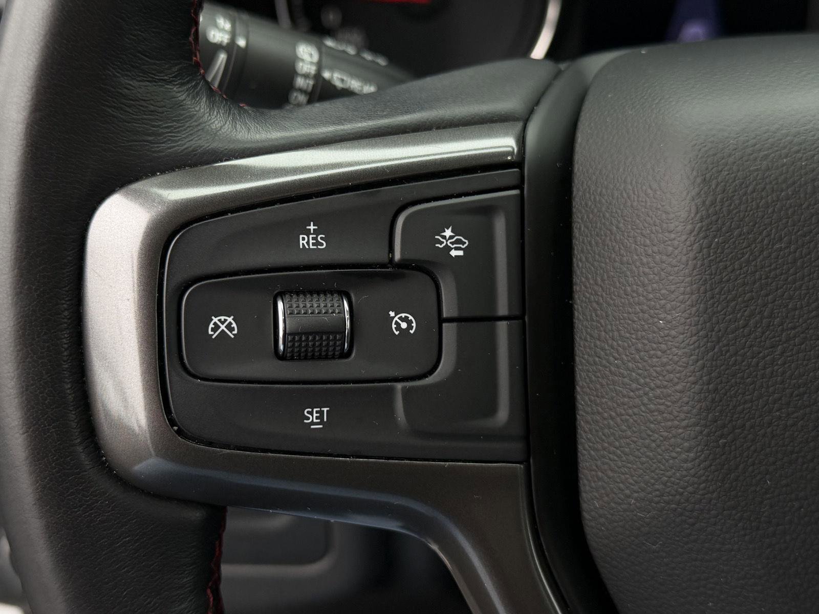 Used 2021 Chevrolet Suburban RST w/ Rear Media and Nav Package image 18