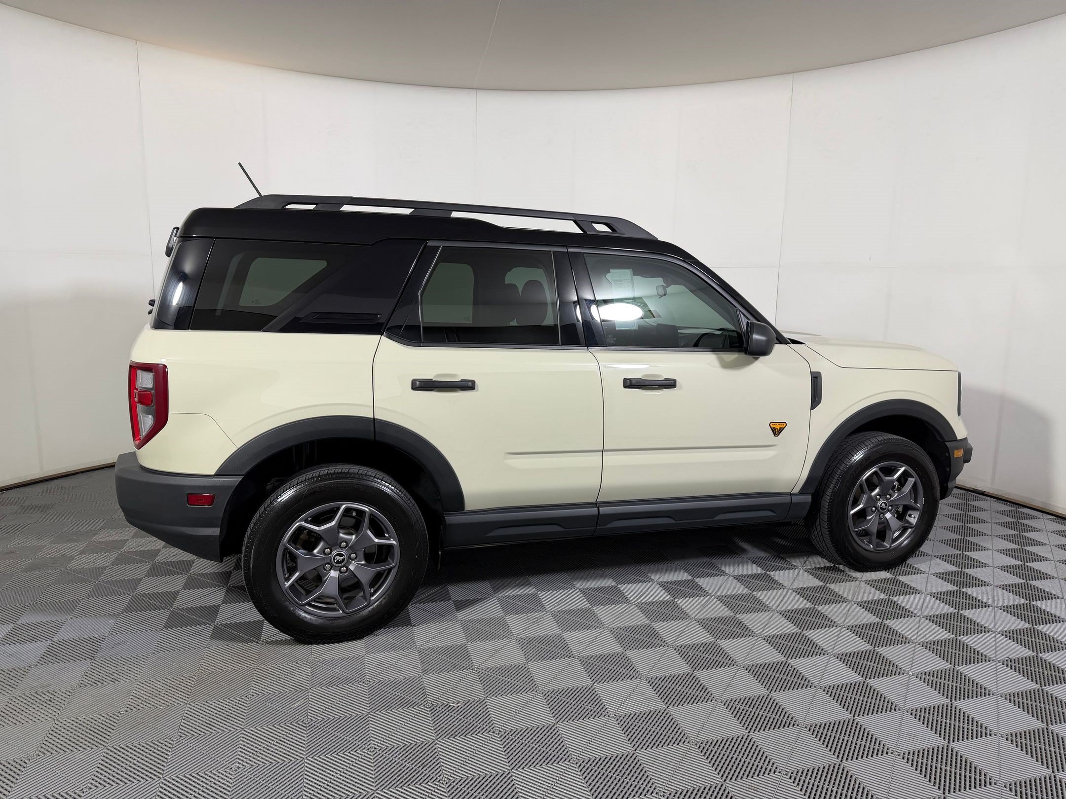 Used 2024 Ford Bronco Sport Badlands AWD/4WD image 7