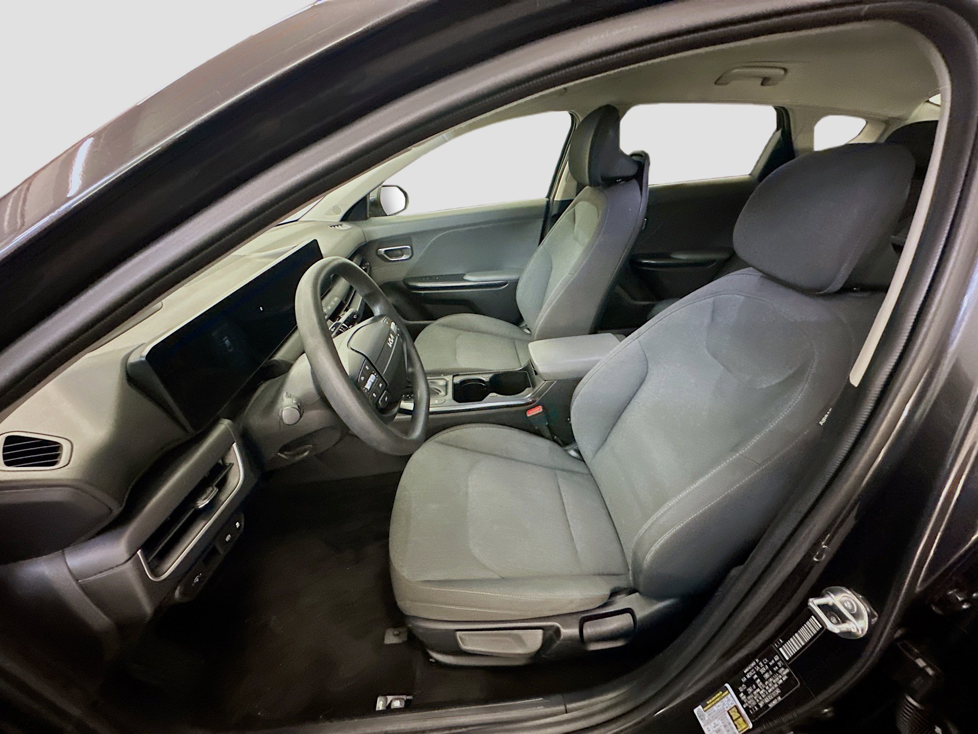 Used 2025 Kia K4 FWD image 13