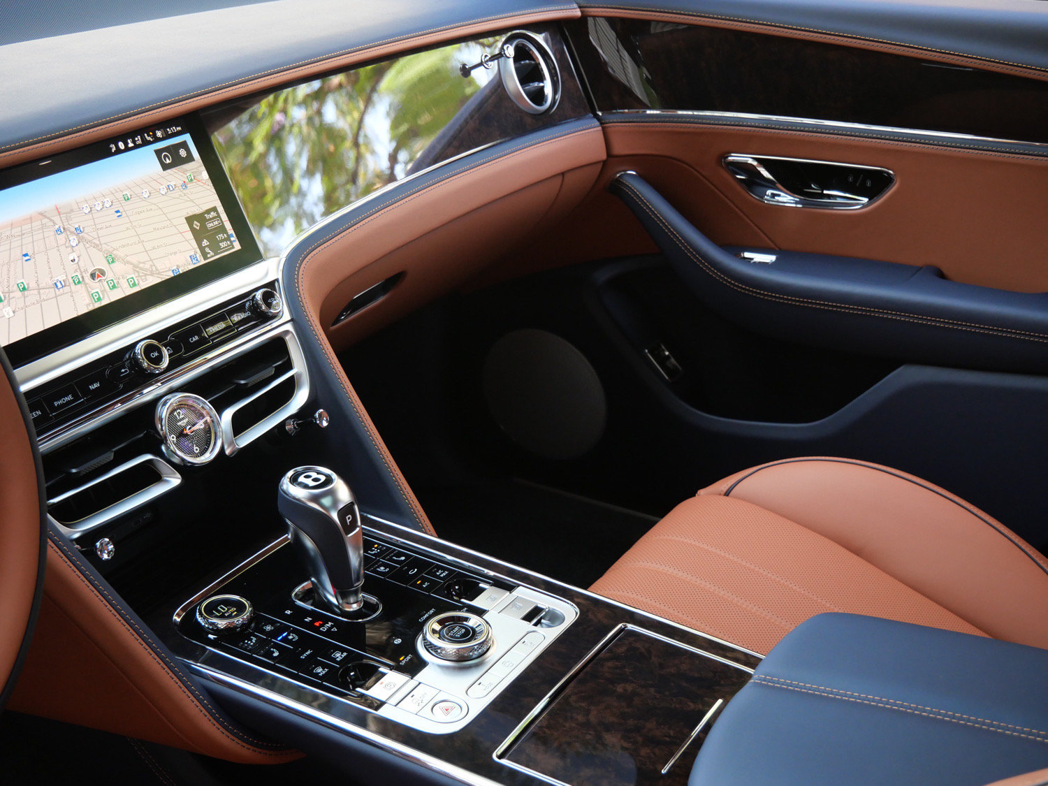New 2026 Bentley Flying Spur V8 AWD/4WD image 9
