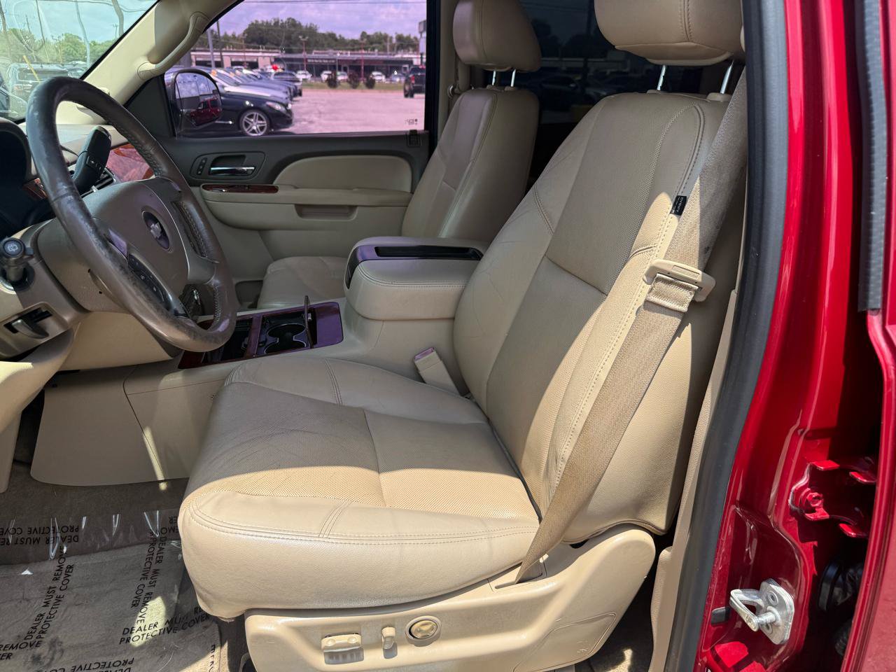 Used 2013 Chevrolet Suburban LTZ RWD image 11