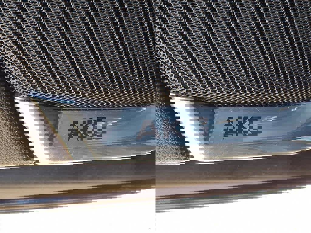 Used 2021 Cadillac Escalade Luxury image 18