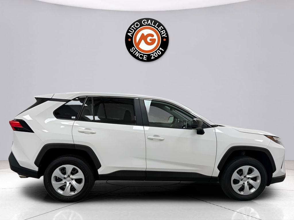 Used 2025 Toyota RAV4 LE image 8