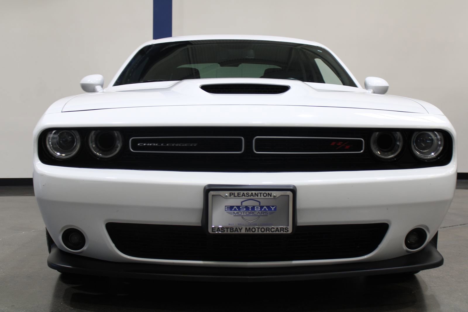 Used 2020 Dodge Challenger R/T RWD image 5