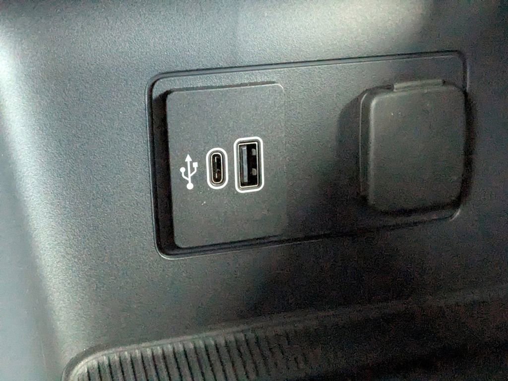 New 2026 Ford Explorer ST-Line w/ ST-Line Street Pack image 22