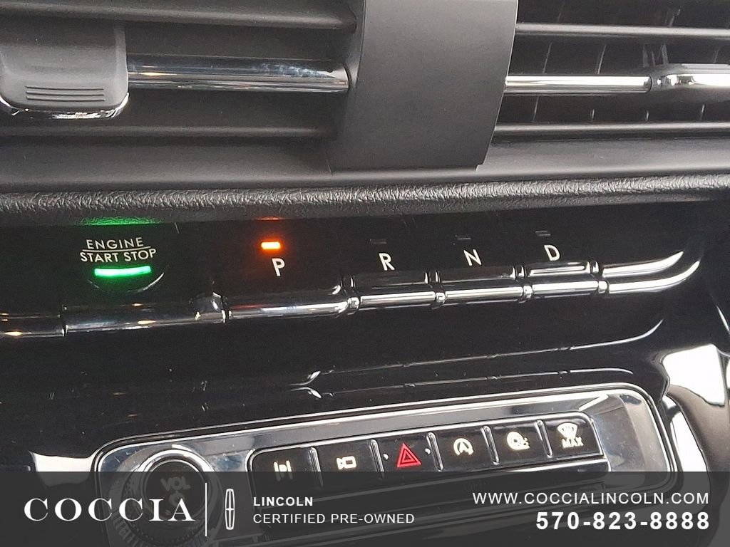 Used 2025 Lincoln Corsair AWD w/ Equipment Group 101A image 15