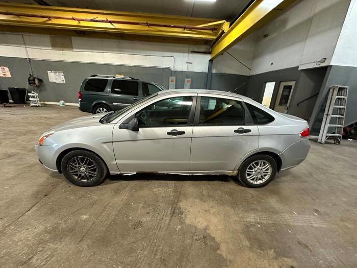 Used 2009 Ford Focus SE FWD image 44