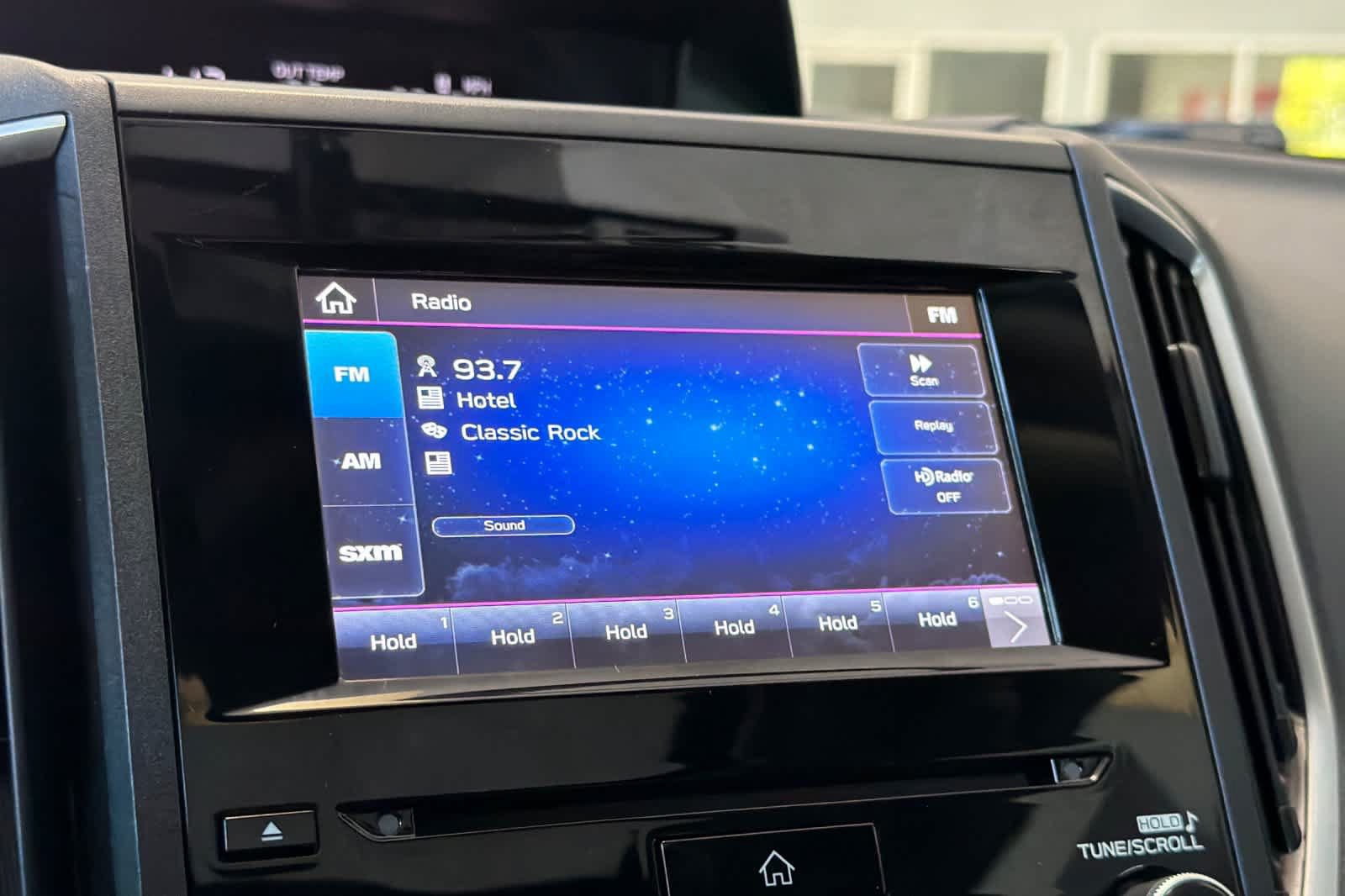 Used 2020 Subaru Crosstrek 2.0i Premium w/ Moonroof Package 2 AWD/4WD image 19