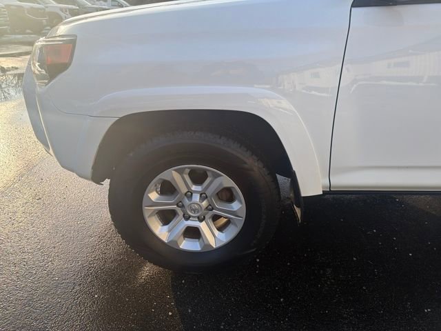 Used 2020 Toyota 4Runner SR5 Premium w/ Moonroof Package image 37