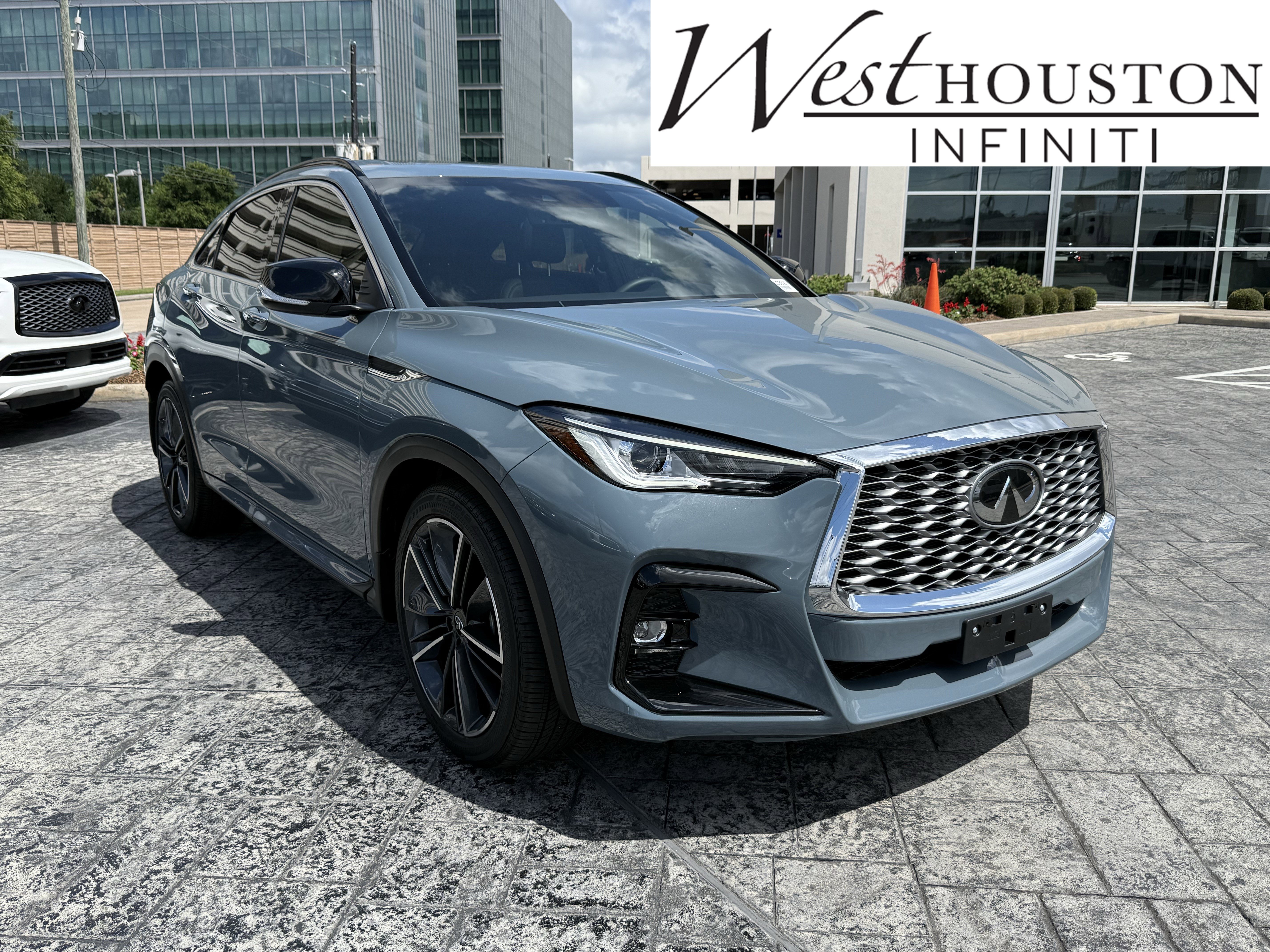 Certified 2025 INFINITI QX55 Luxe w/ Cargo Package AWD/4WD image 1