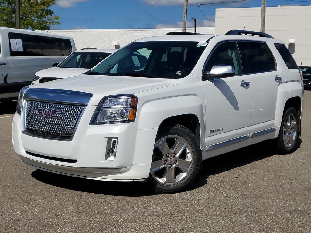 Used 2015 GMC Terrain Denali AWD/4WD image 1