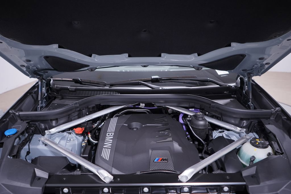 New 2026 BMW X6 xDrive40i w/ Premium Package AWD/4WD image 14